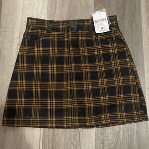 H&M skirt-short w/ black and mustard color as shown